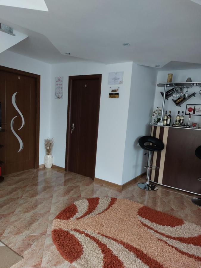 Vila Georgeta Zărneşti Exteriör bild