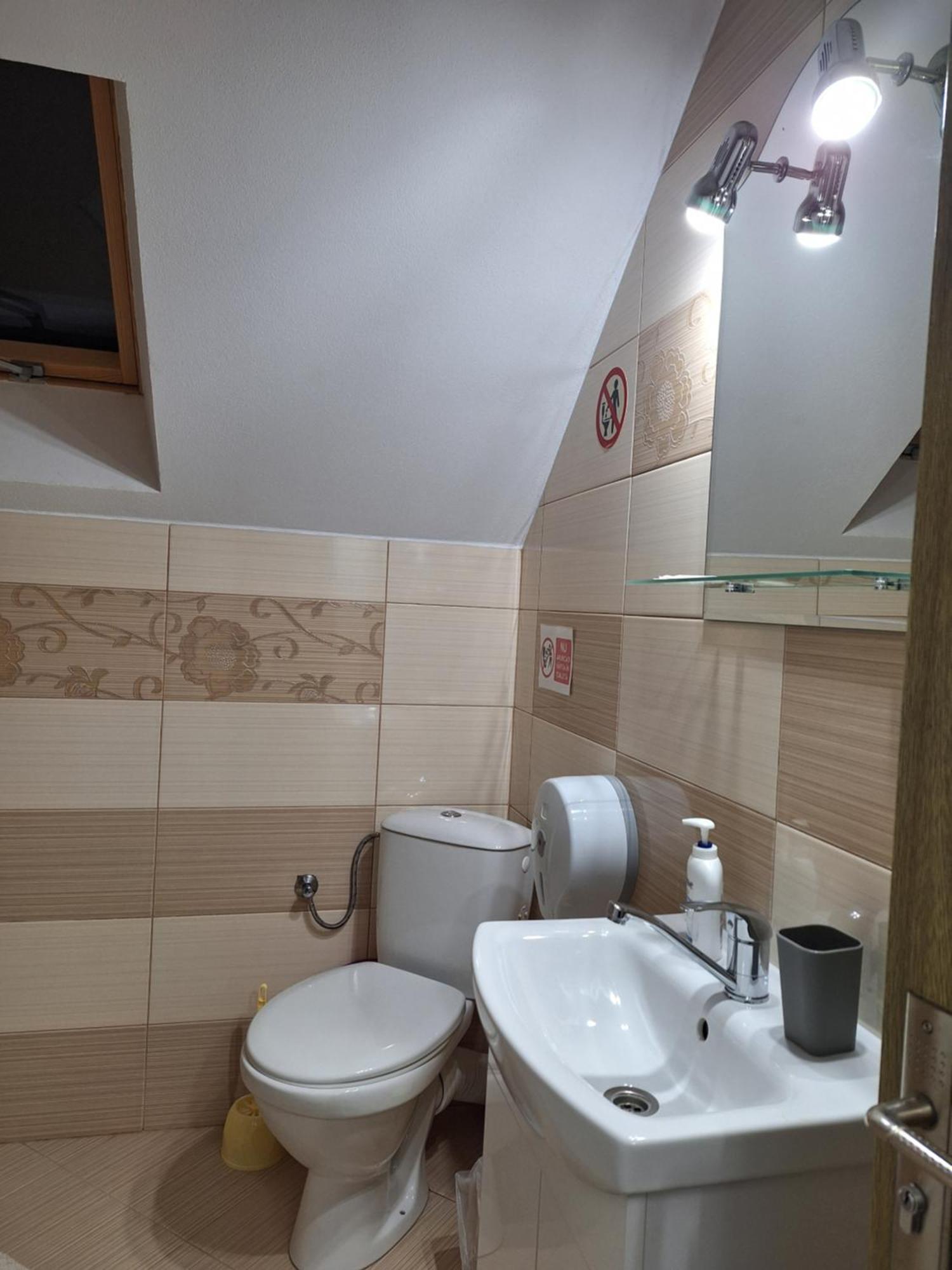Vila Georgeta Zărneşti Exteriör bild
